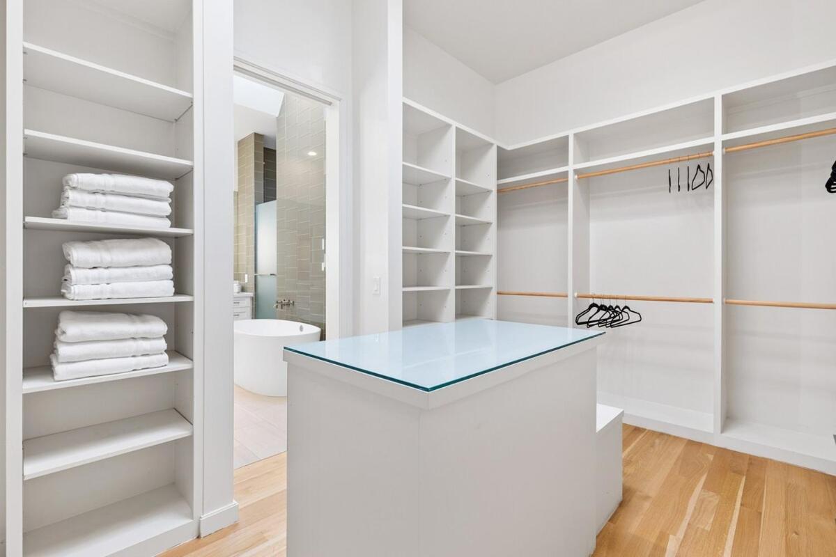 Modern Luxury *