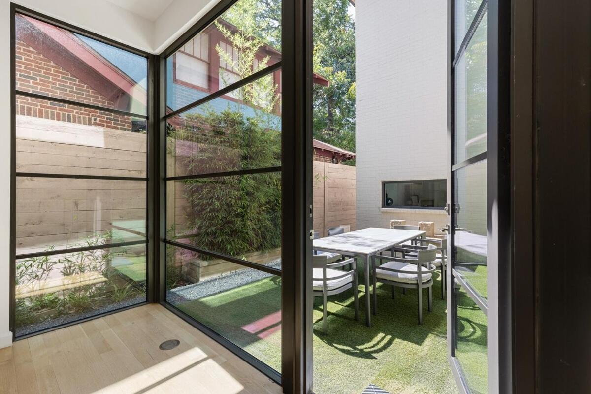 Modern Luxury * Dallas