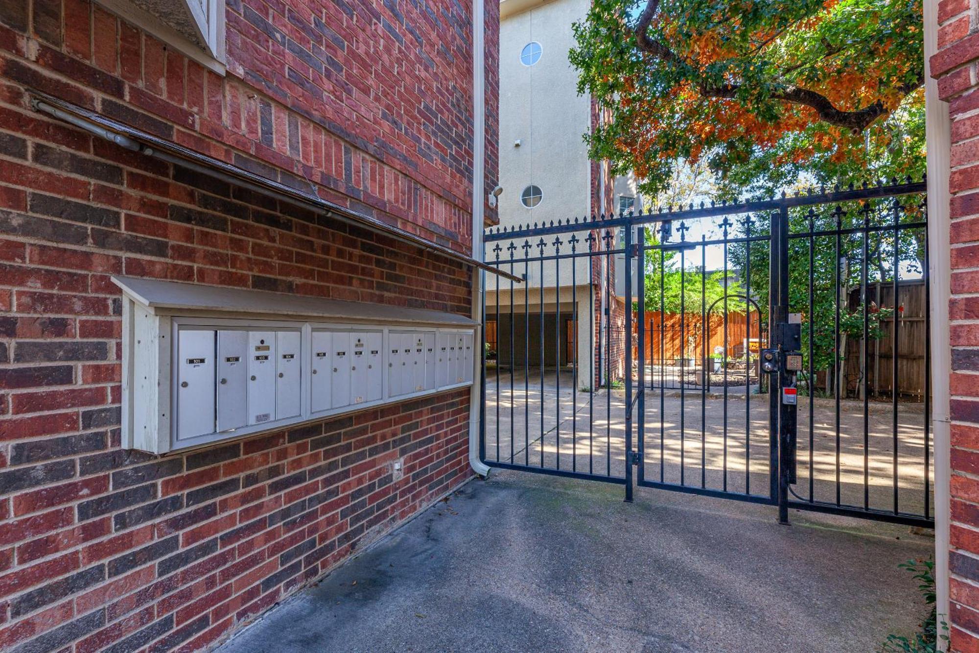 Newton Energy Apartment