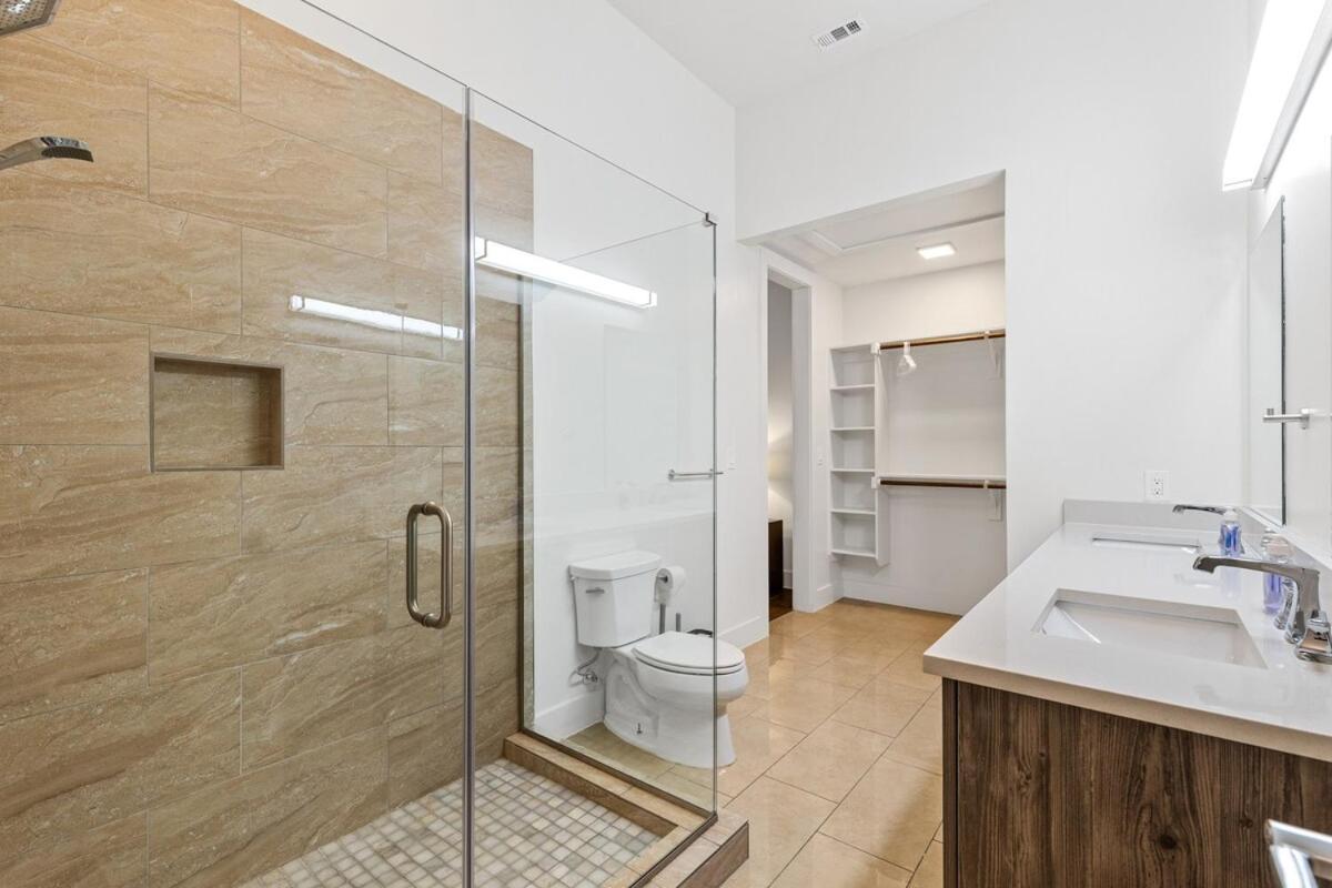 Destination At The Cedars 417 Apartment Dallas