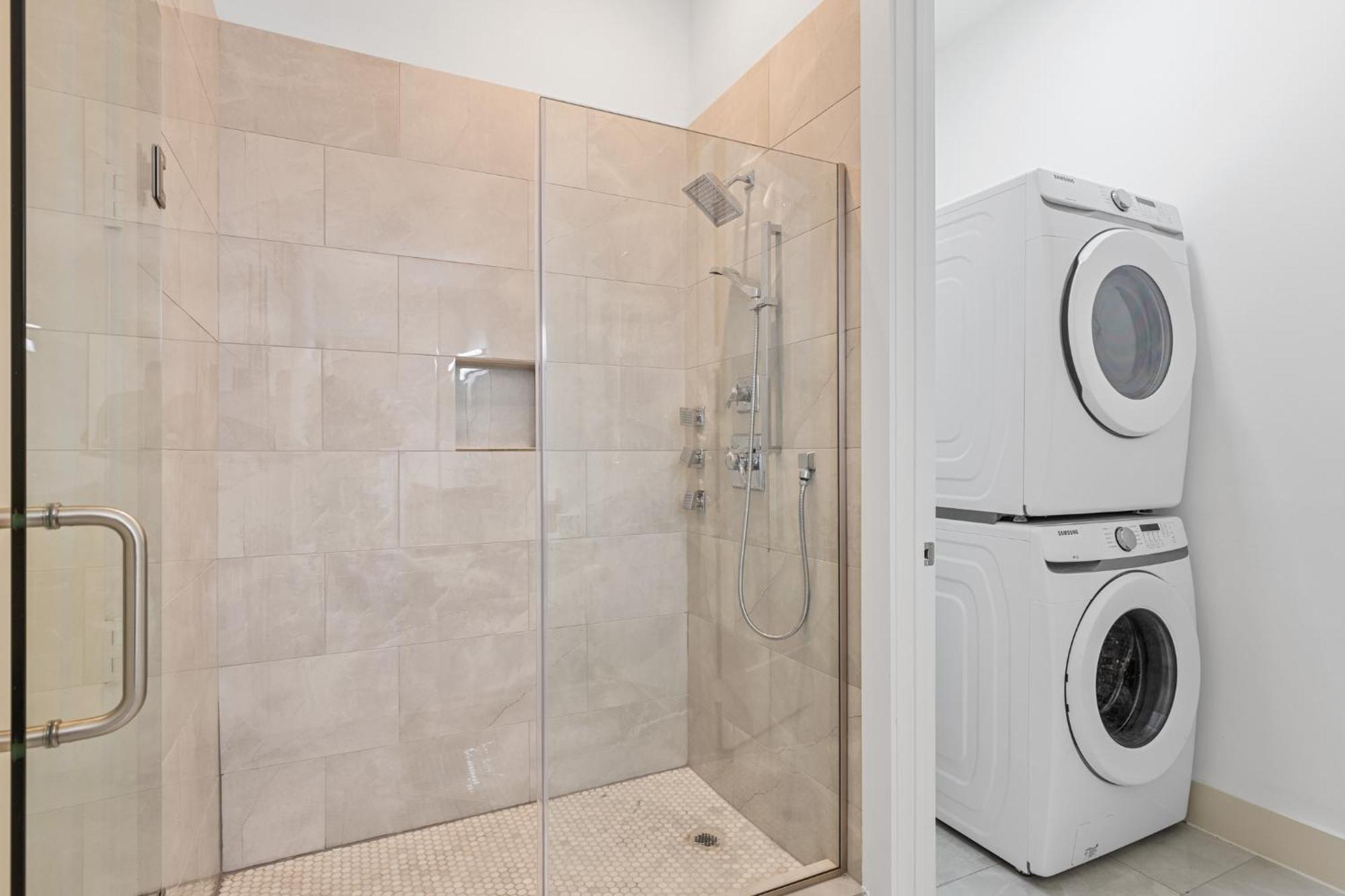 Destination At The Cedars 602 Apartment *