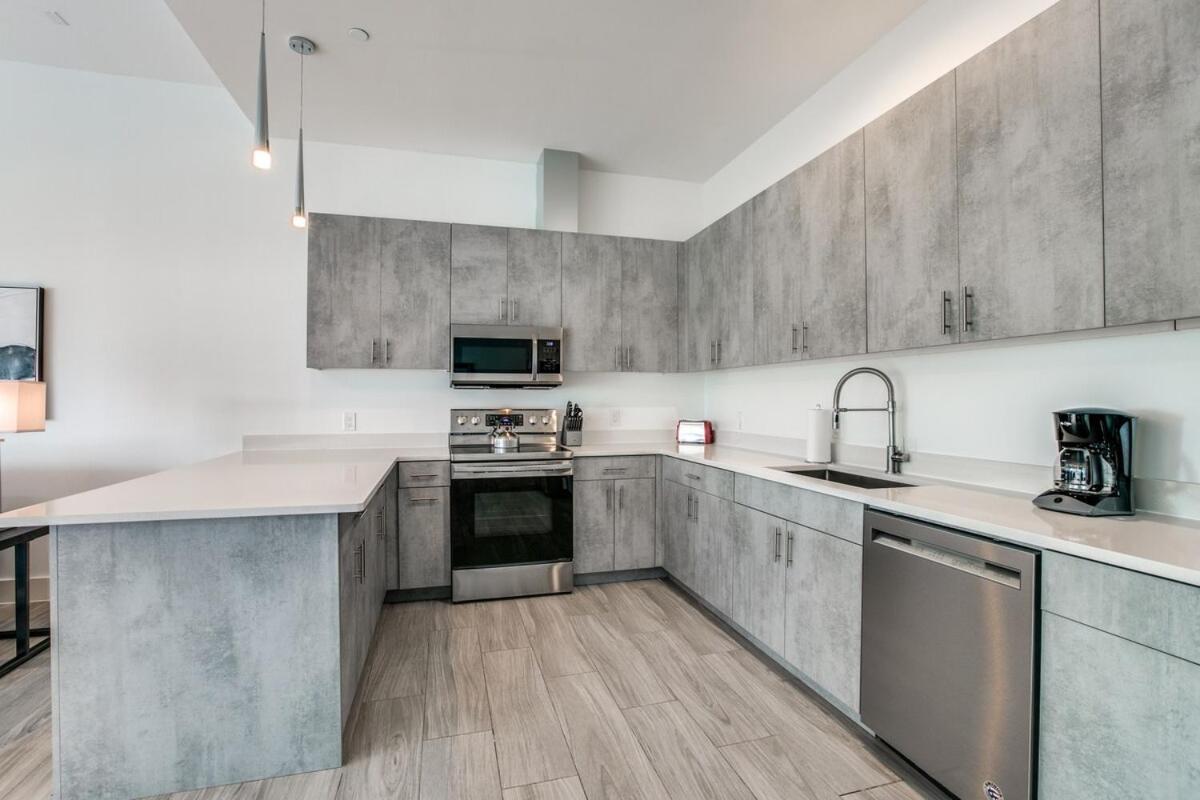 Apartment Destination At The Cedars 307 Dallas