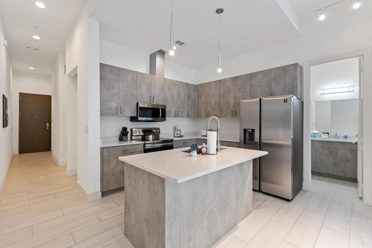 Destination At The Cedars 304 Apartment Dallas