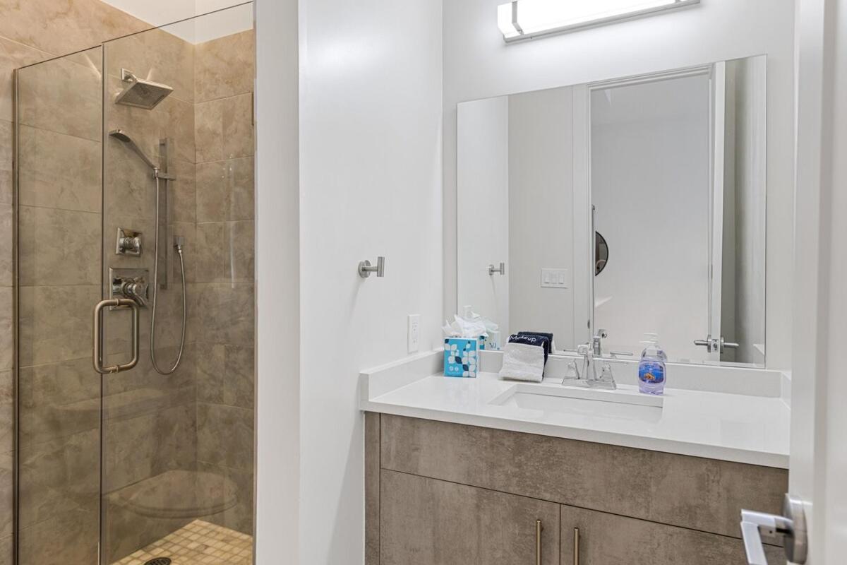 Destination At The Cedars 304 Apartment