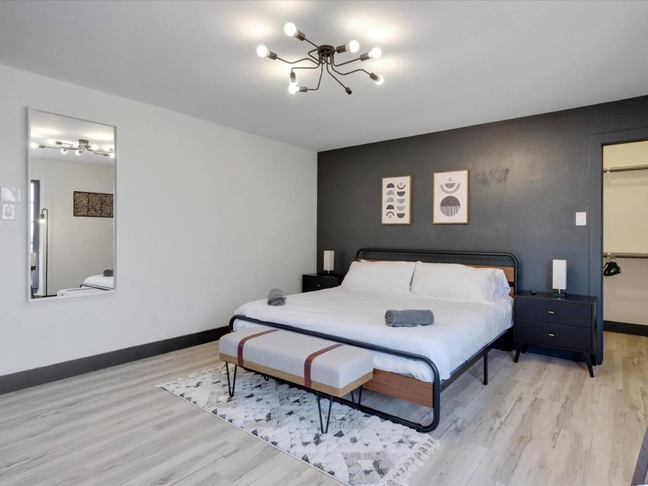 Modern 5br Mountain View W Pool, Fire Pit, 16 Ppl Villa Dallas