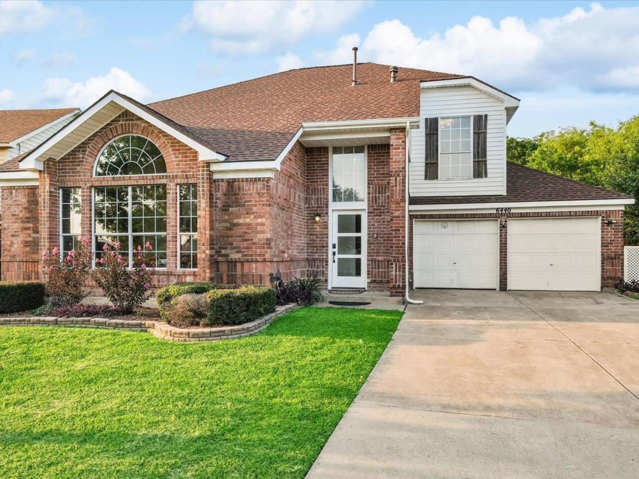 Villa Modern 5br Mountain View W Pool, Fire Pit, 16 Ppl Dallas