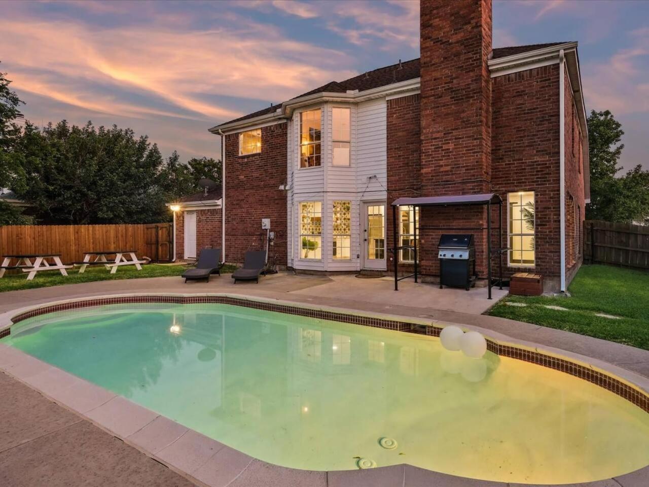 Modern 5br Mountain View W Pool, Fire Pit, 16 Ppl