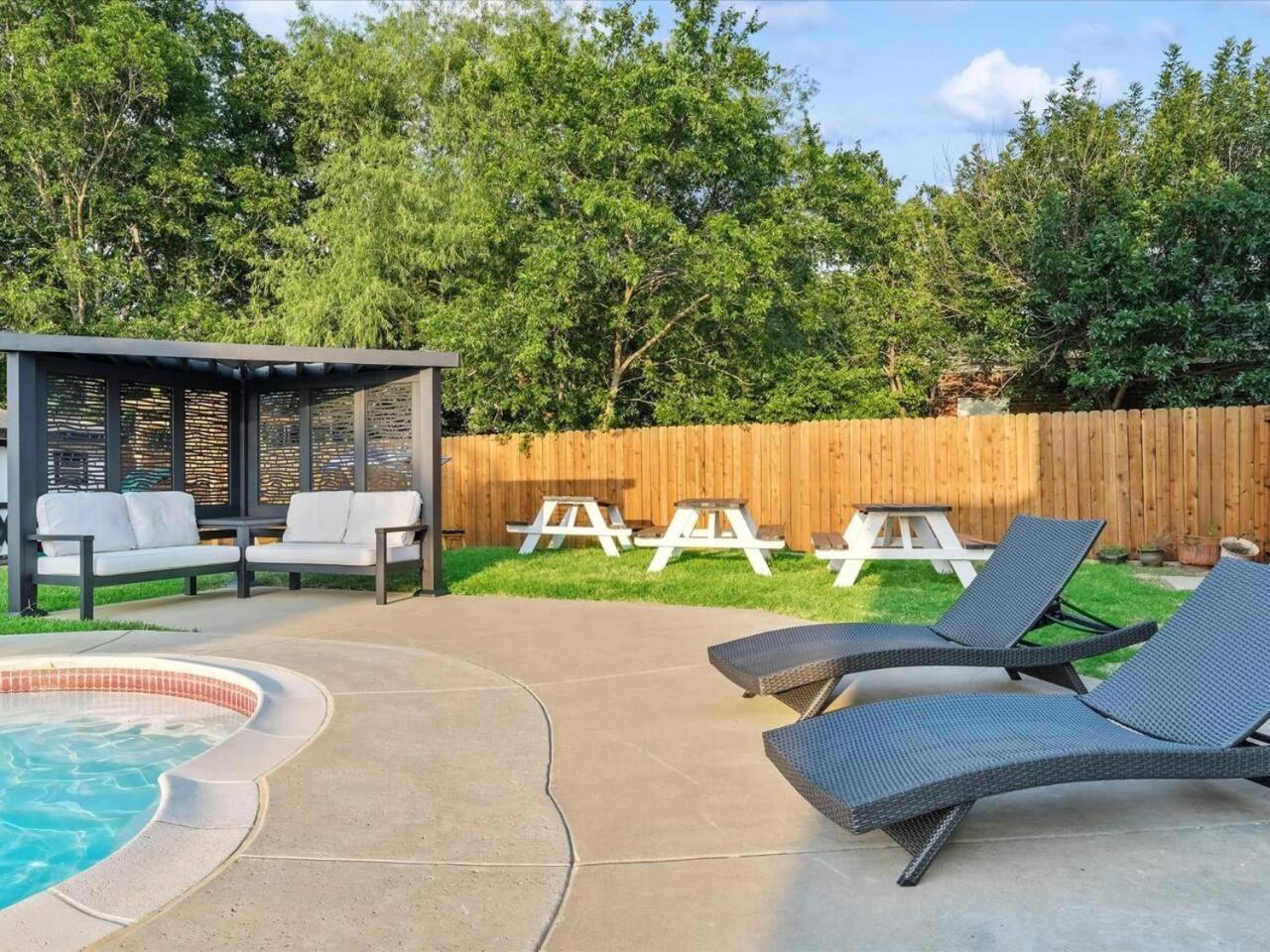 Villa Modern 5br Mountain View W Pool, Fire Pit, 16 Ppl *