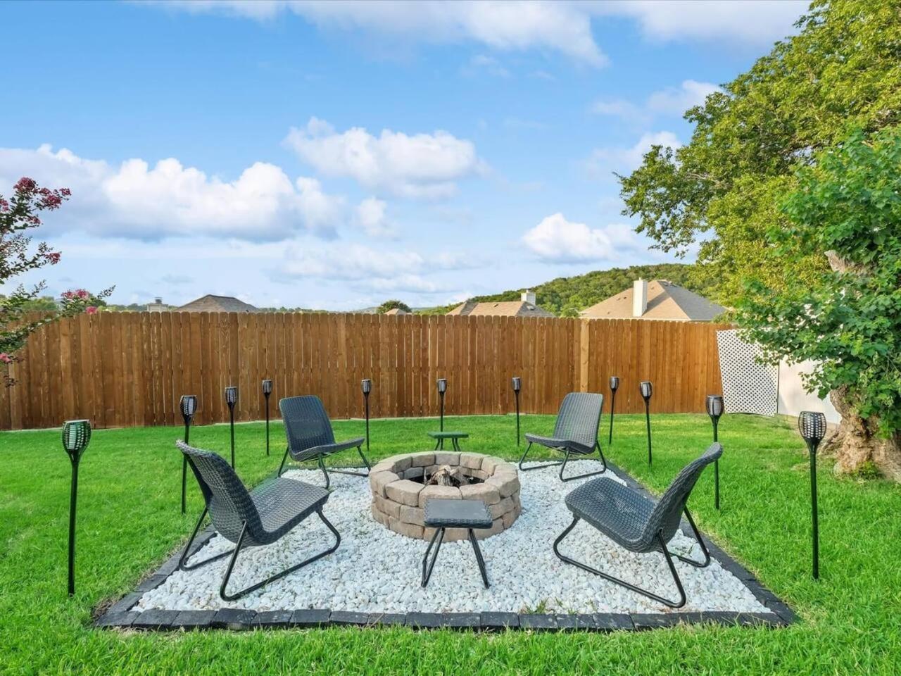 Villa Modern 5br Mountain View W Pool, Fire Pit, 16 Ppl Dallas