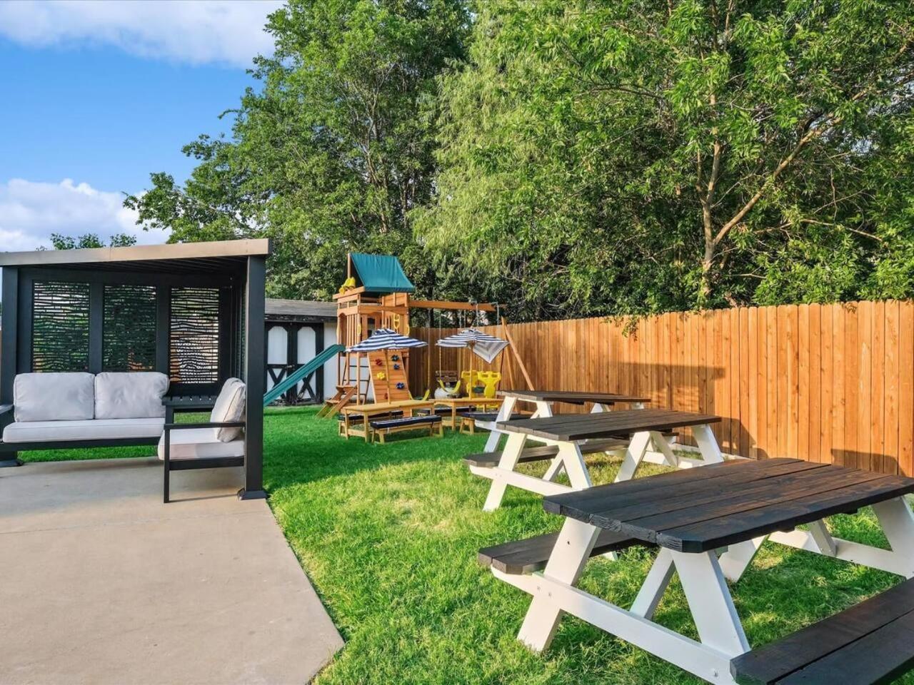 Villa Modern 5br Mountain View W Pool, Fire Pit, 16 Ppl