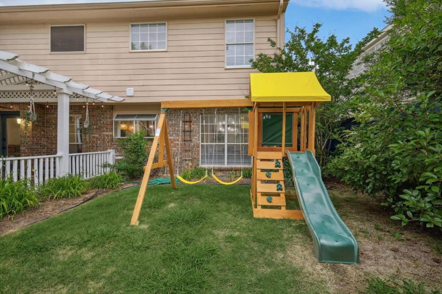 Oasis Jungle 5br Pool W Huge View Private *