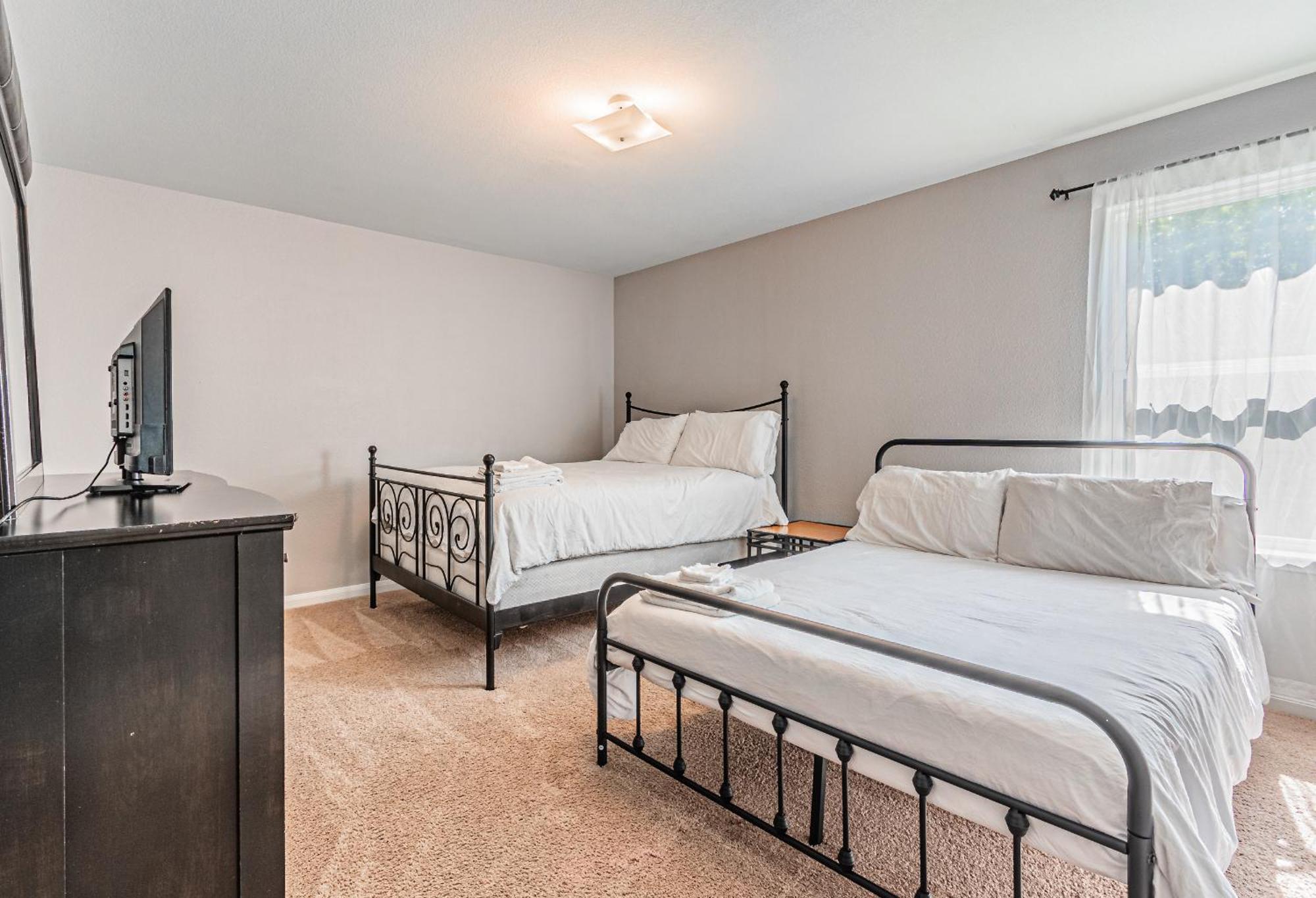 Luxury 5br Retreat With Business Amenities - Perfect For Business Travelers, Families & Groups * Dallas