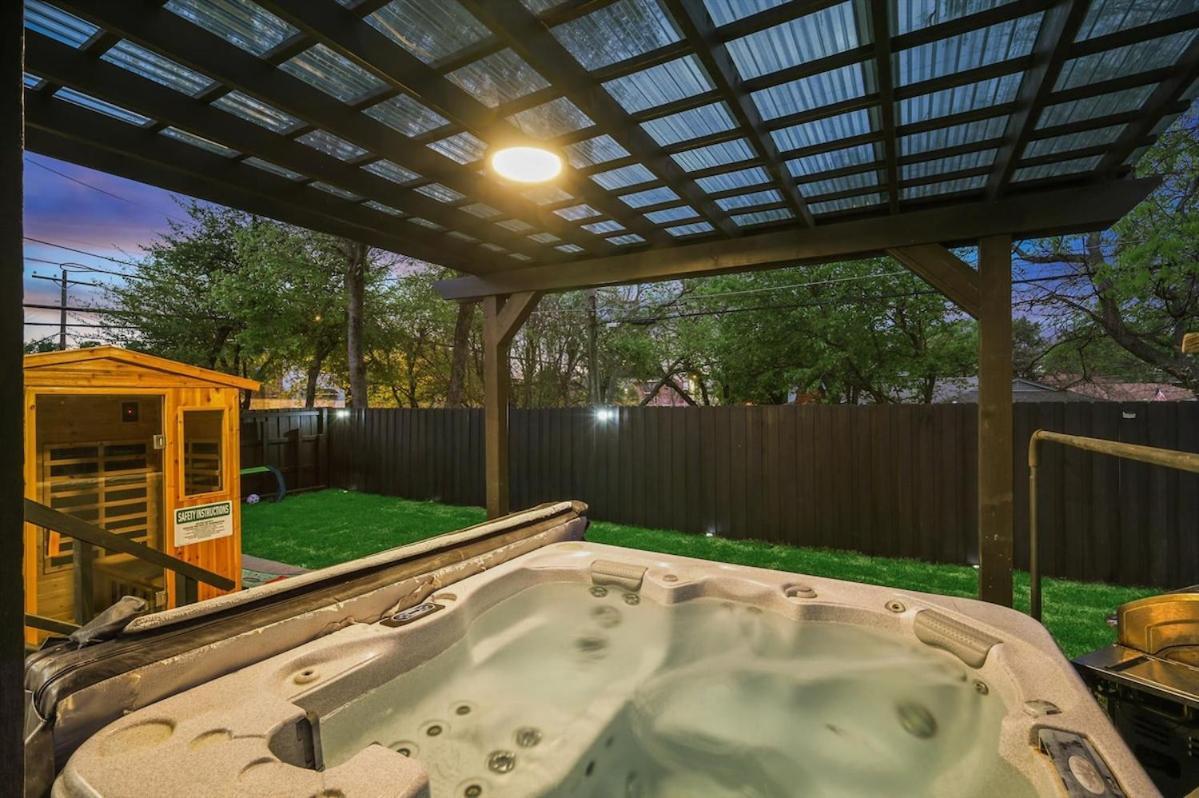 Holiday home Panoramic 4br 3ba With Pool, Grill, Sauna & Game *