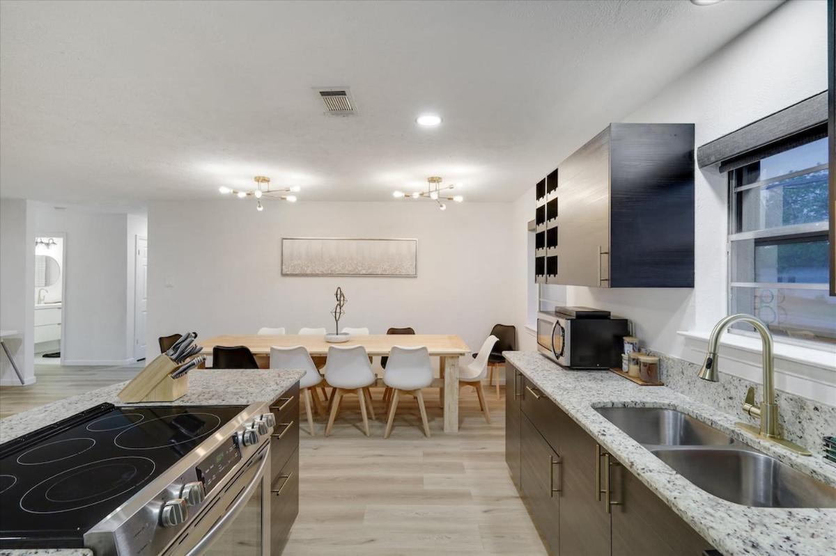 Panoramic 4br 3ba With Pool, Grill, Sauna & Game *