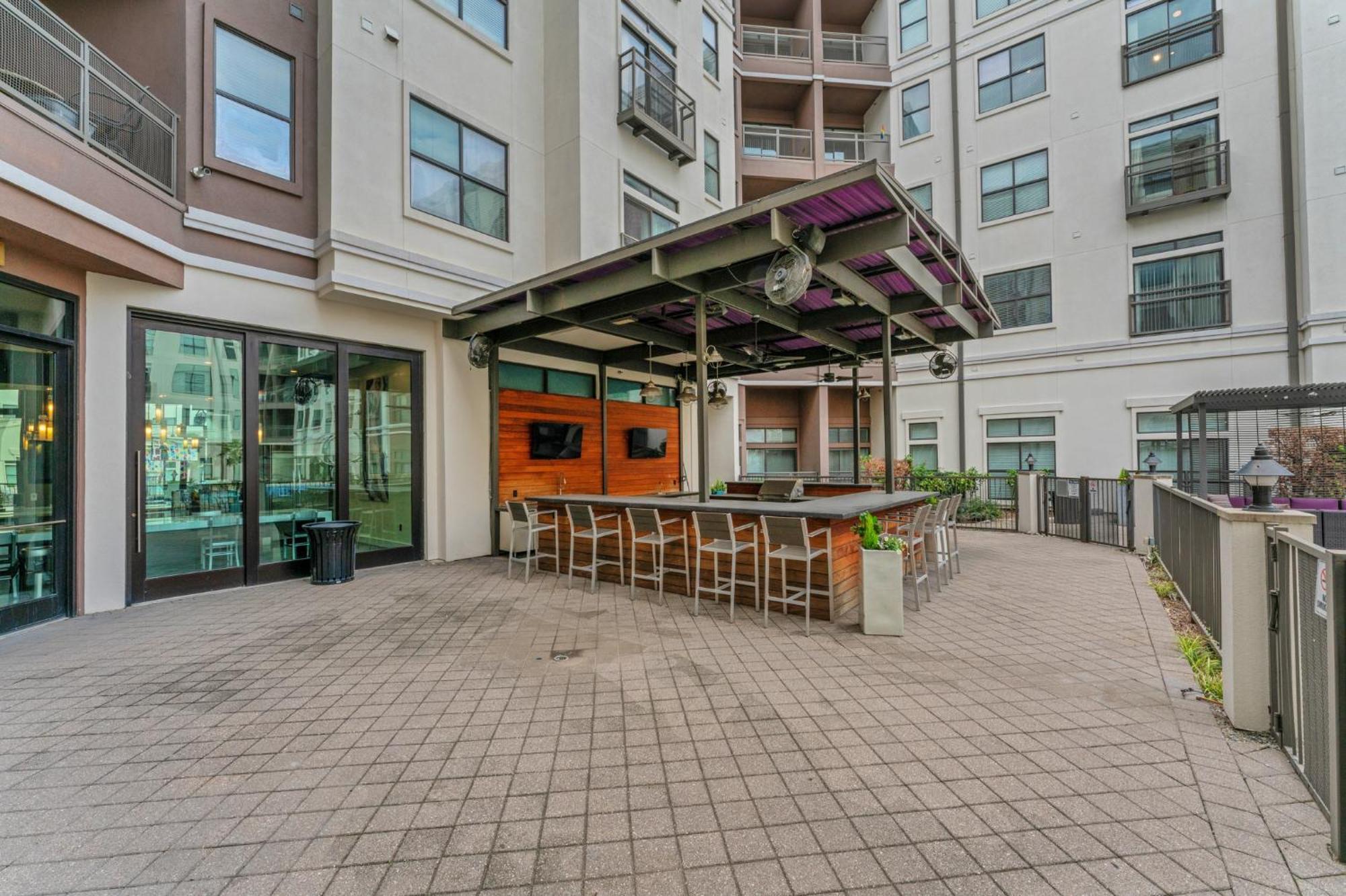 Cs 4149 Elegant 2br I Pool I Gym I Parking Apartment Dallas