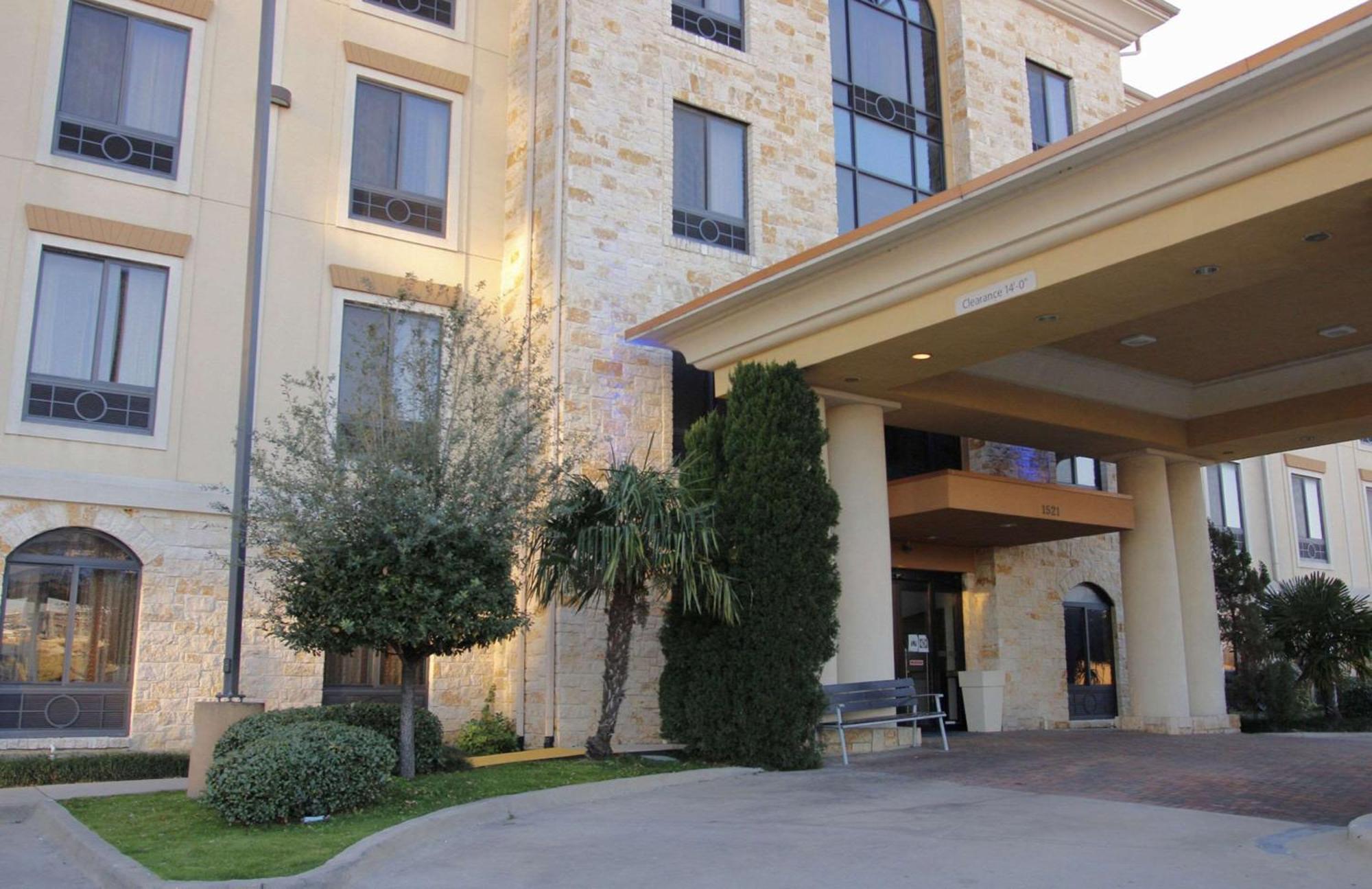 Comfort & Medical-market Center Dallas