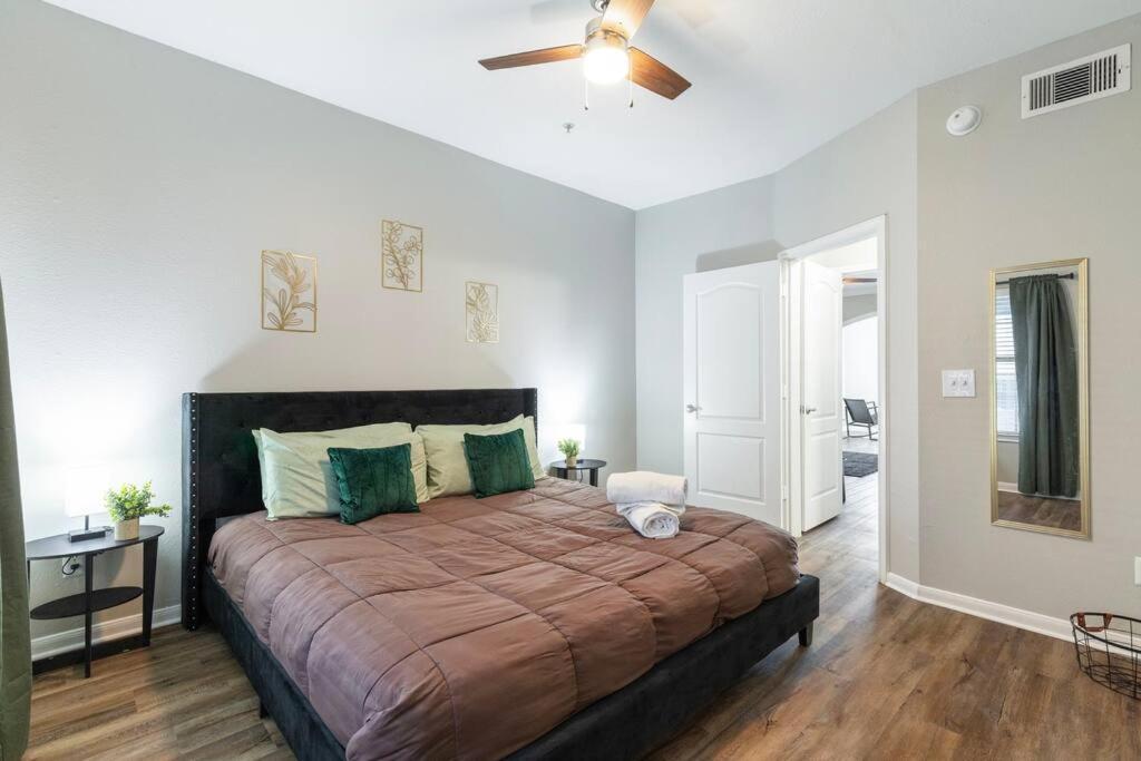 Apartment Downtown Modern Located 1br *