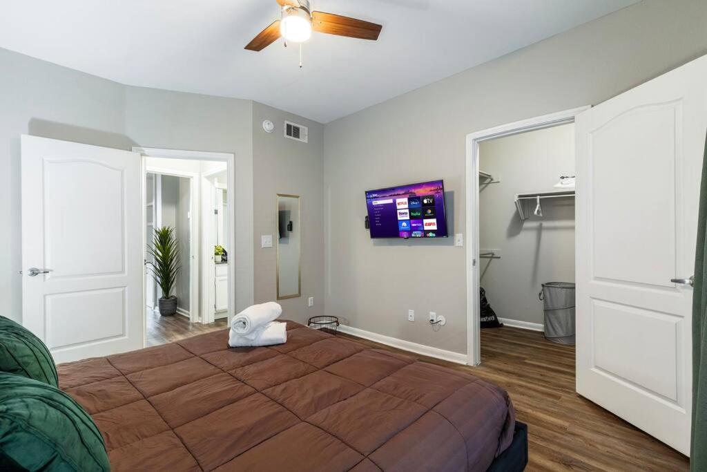 Downtown Modern Located 1br Apartment