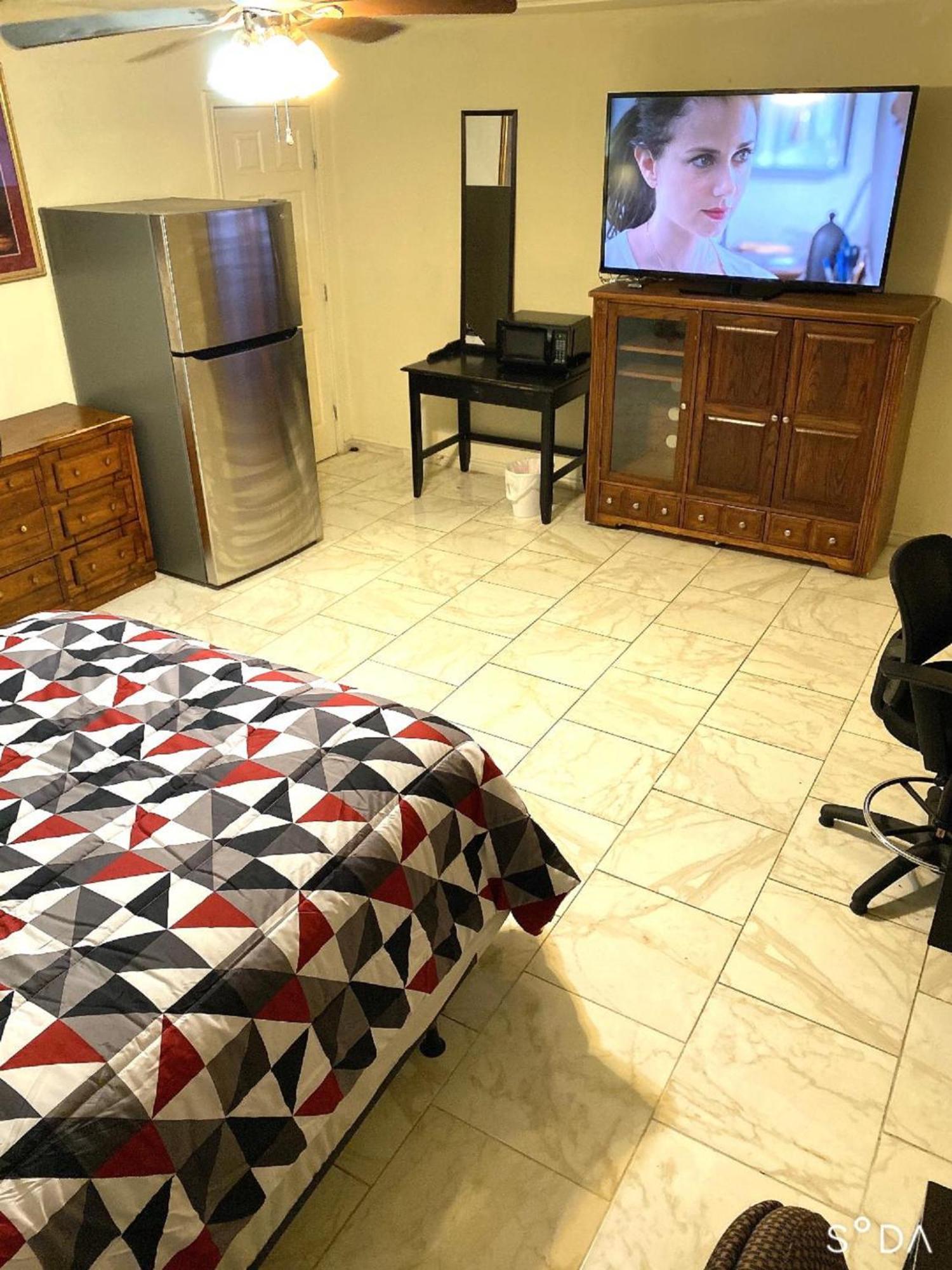 Homestayy * Dallas
