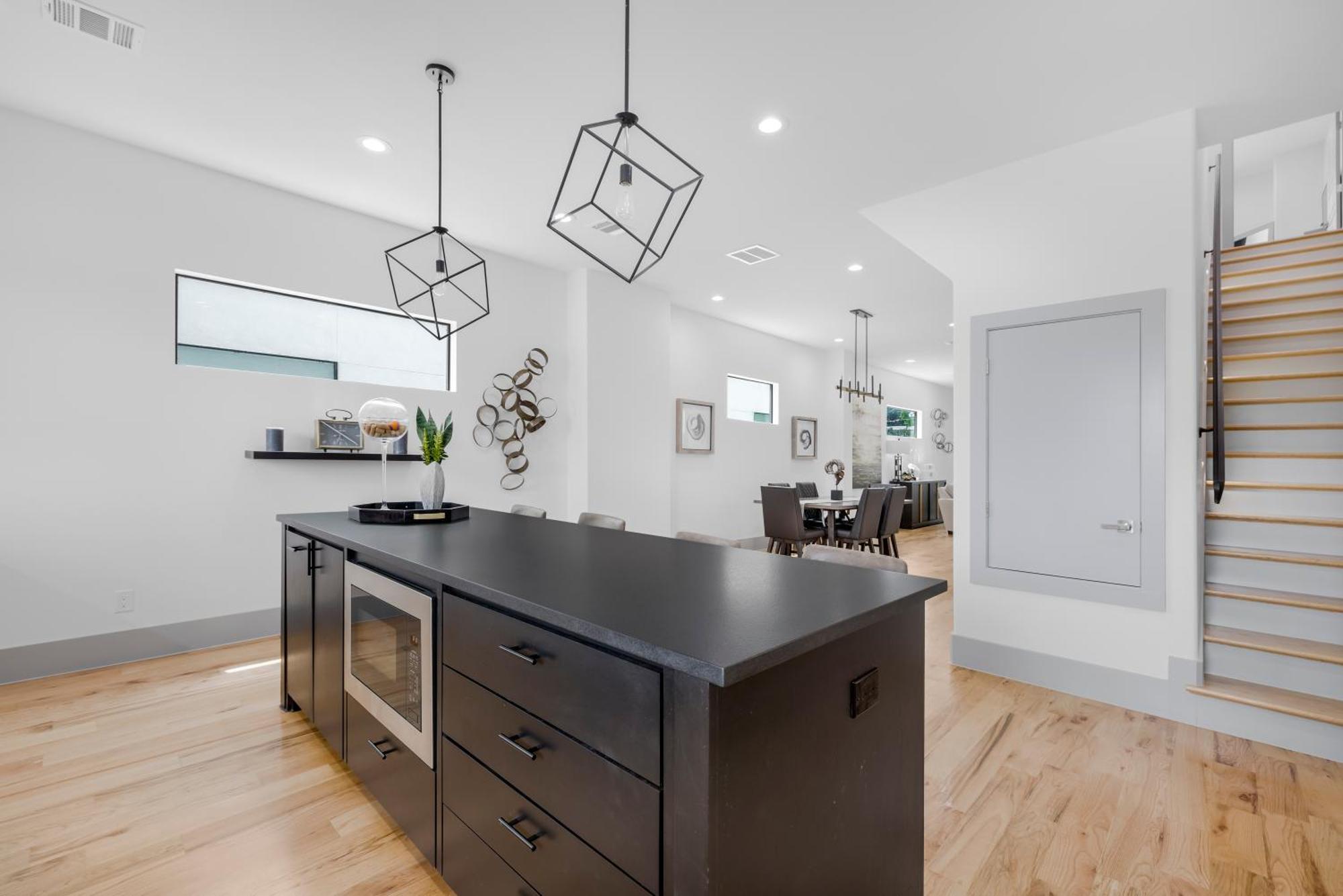 Large Luxury 3br Dowtown Retreat - Perfect For Families Getaways