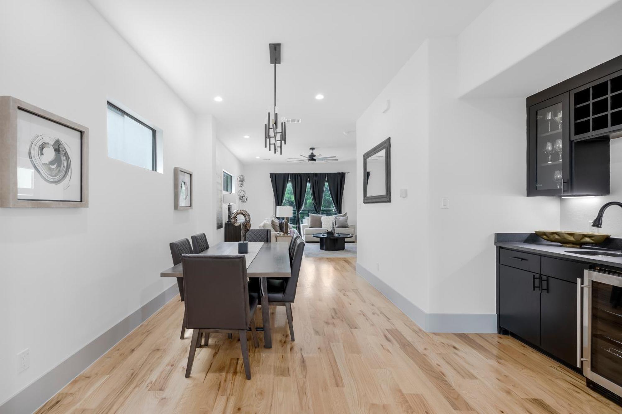 Holiday home Large Luxury 3br Dowtown Retreat - Perfect For Families Getaways