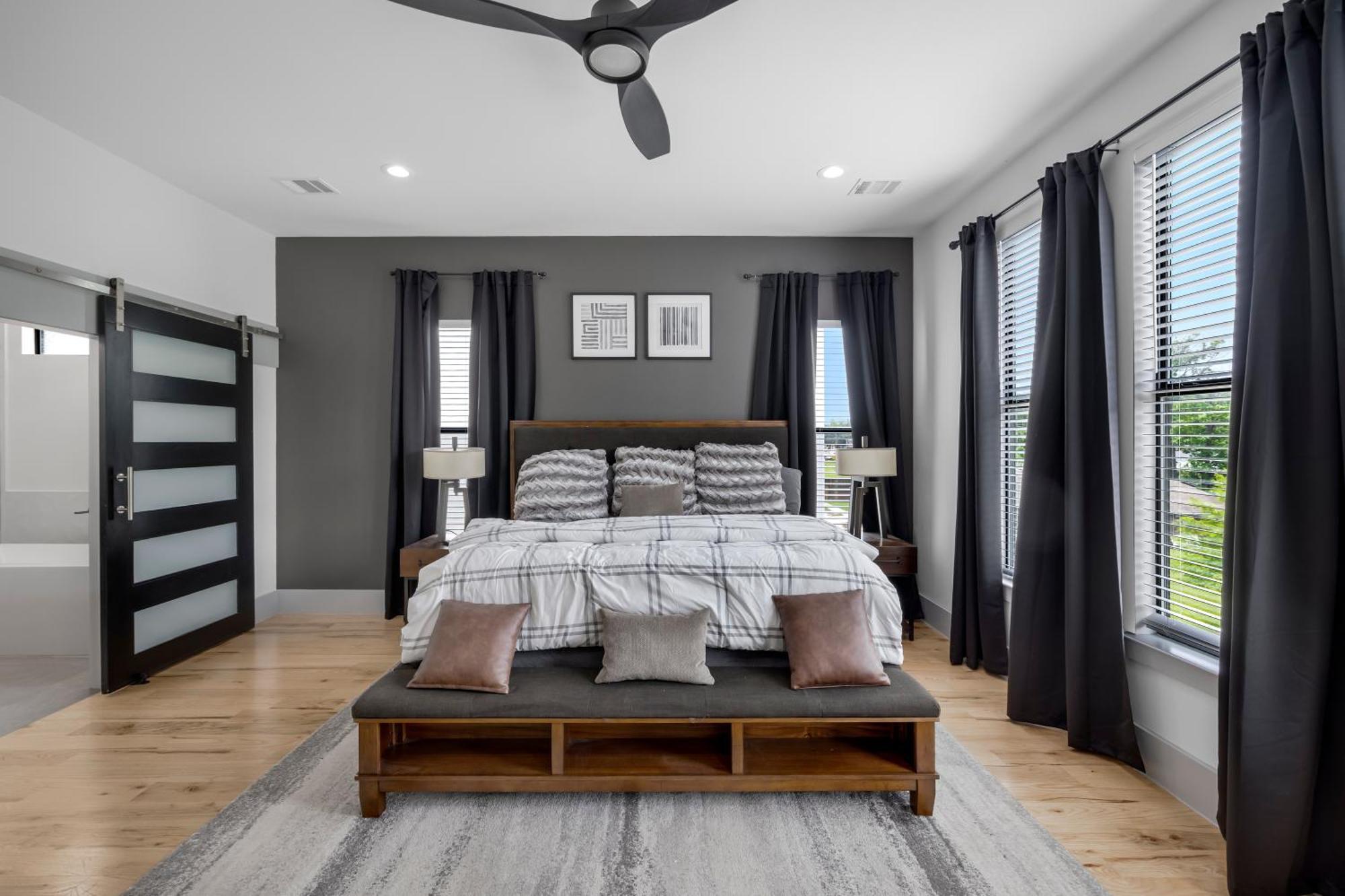 Large Luxury 3br Dowtown Retreat - Perfect For Families Getaways *