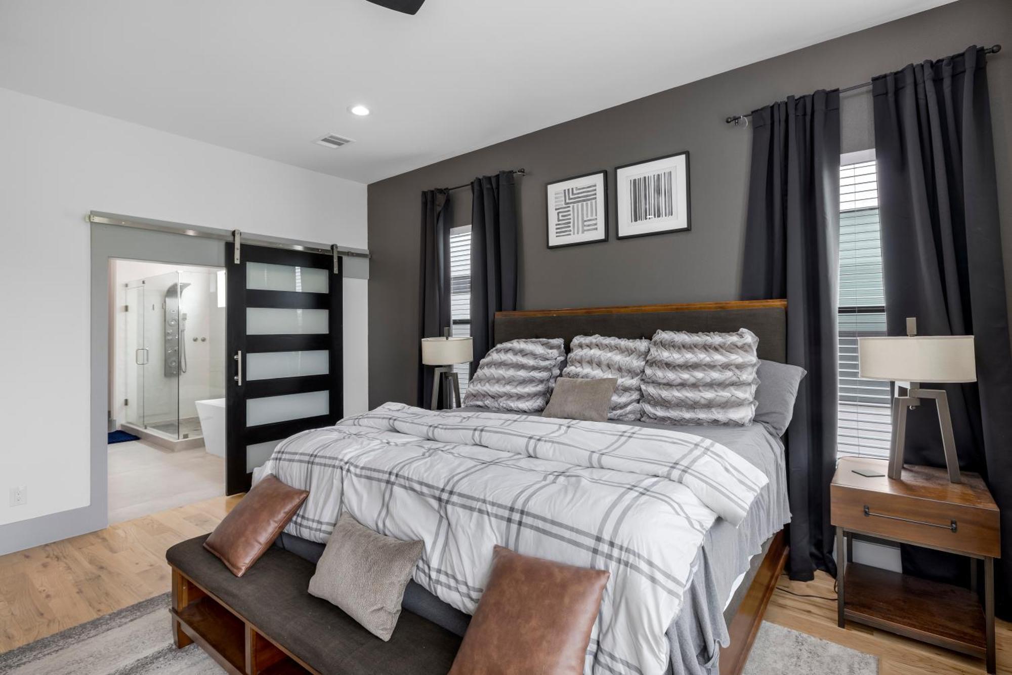 Large Luxury 3br Dowtown Retreat - Perfect For Families Getaways Holiday home *