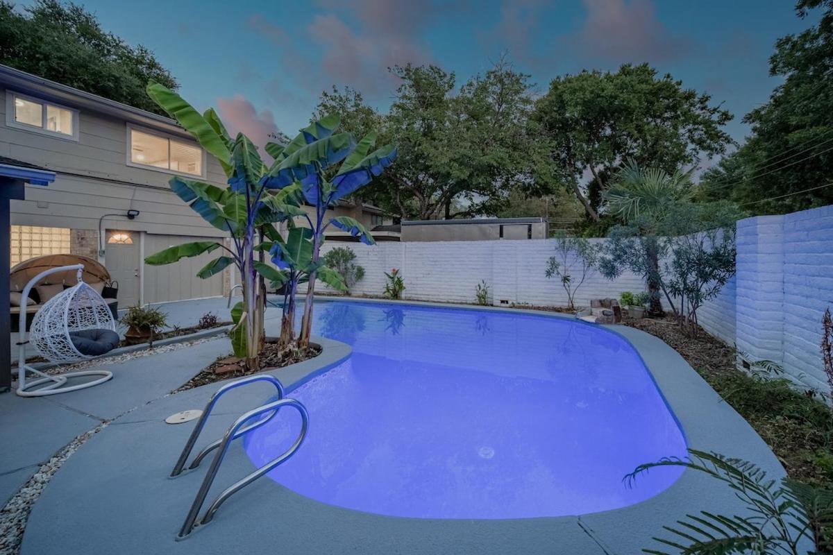 Holiday home Stunning 5br 2ba With Private Pool And Cinema *