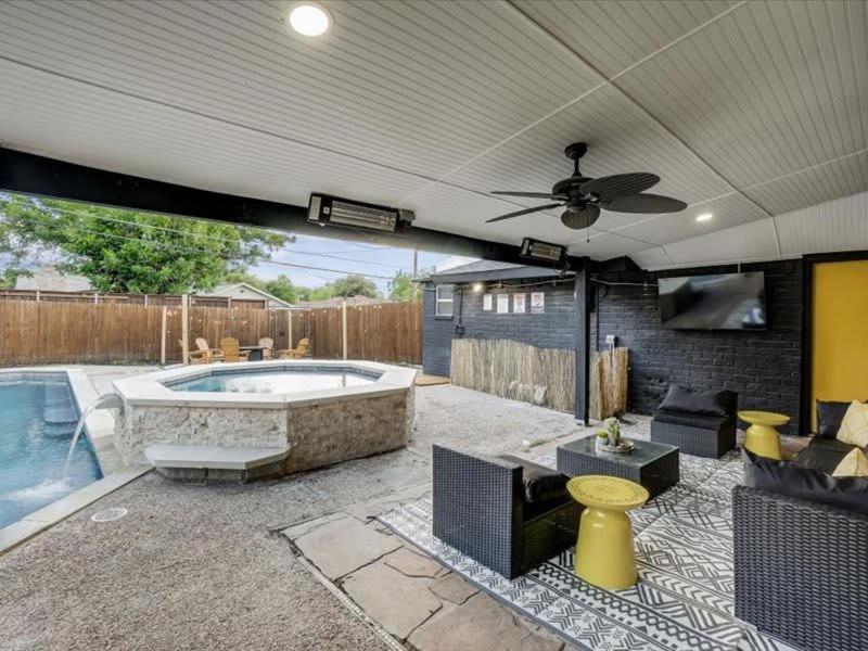 Posh 6br 2,5ba With Pool, Media-game & Hot Tub Dallas