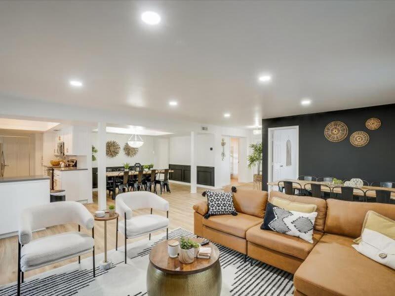 Holiday home Posh 6br 2,5ba With Pool, Media-game & Hot Tub Dallas