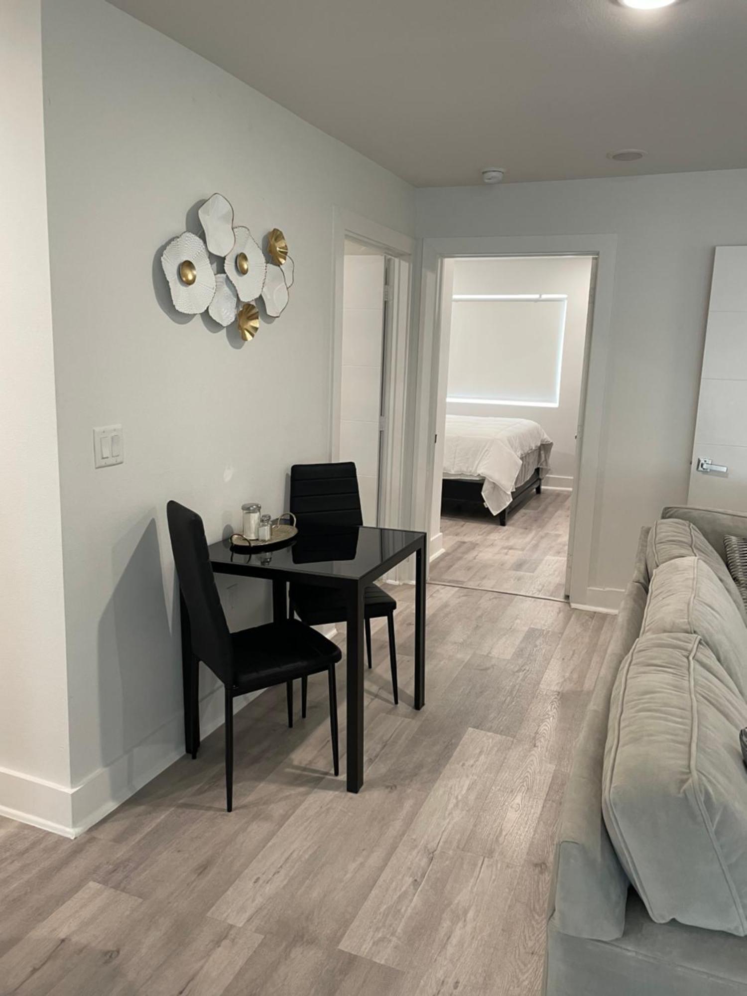 C&c Lofty East Apartment