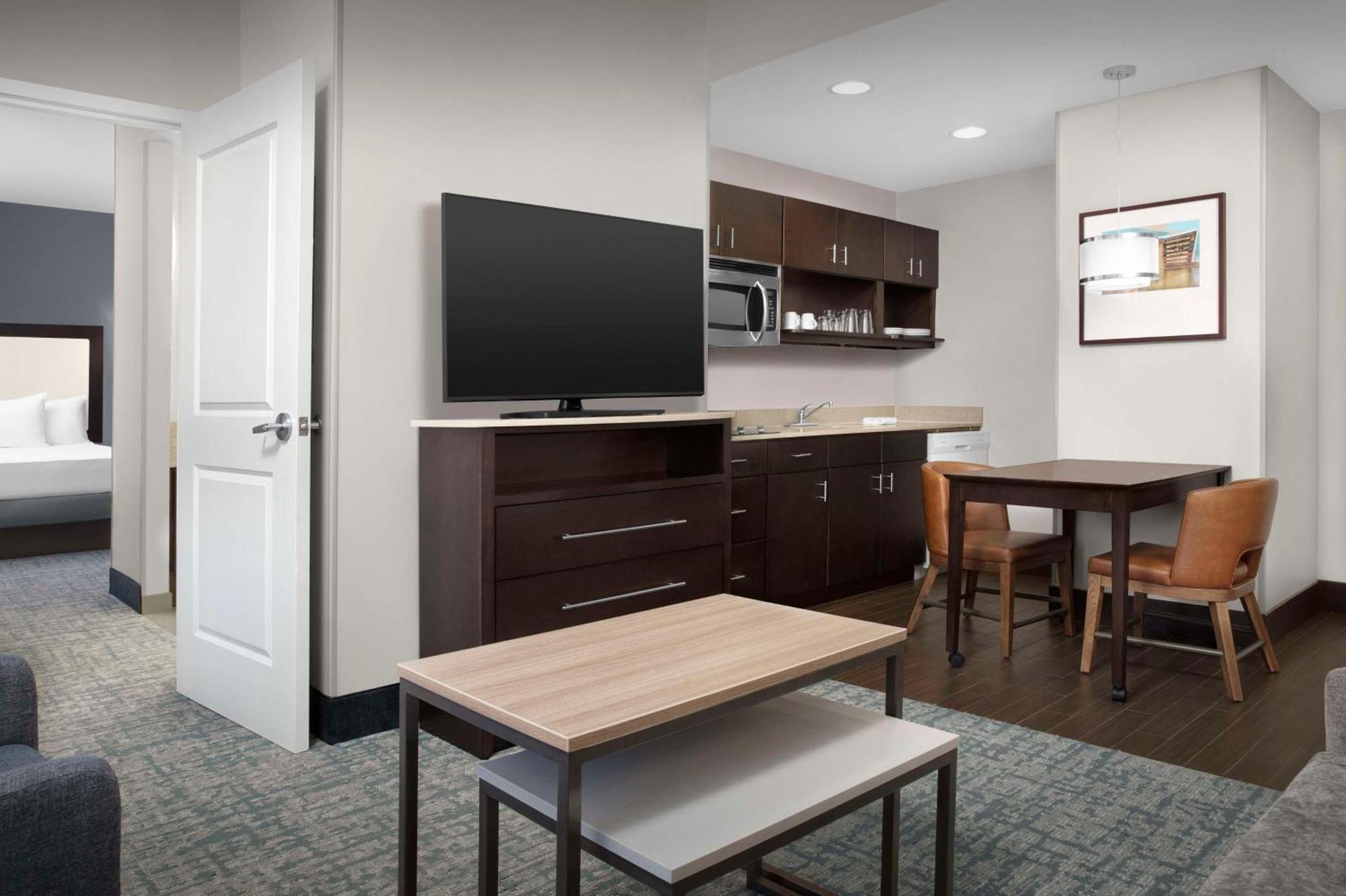 Hotel Homewood Downtown Dallas