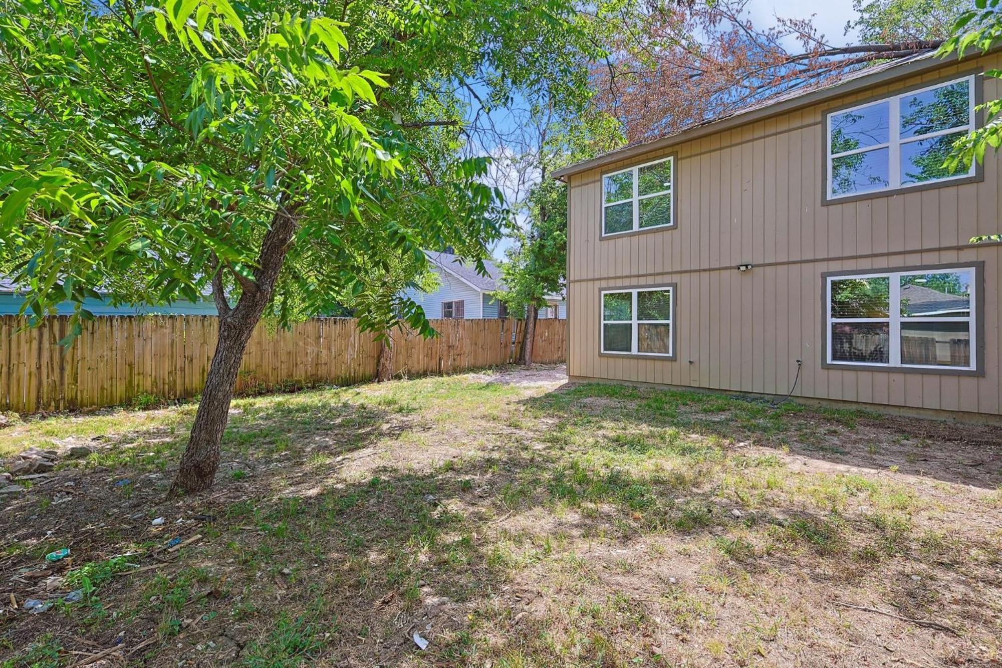 Of Bishop Arts 2bd With Style & Comfort Dallas
