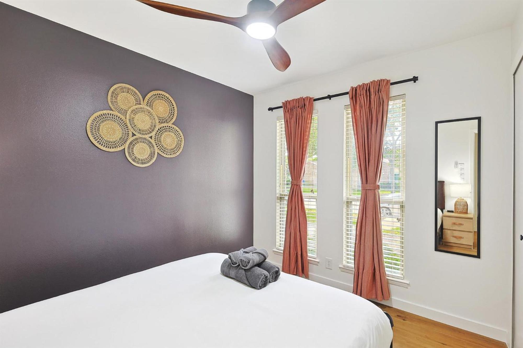 4-bd Serene Hideaway W Pool Foosball And Patio * Dallas