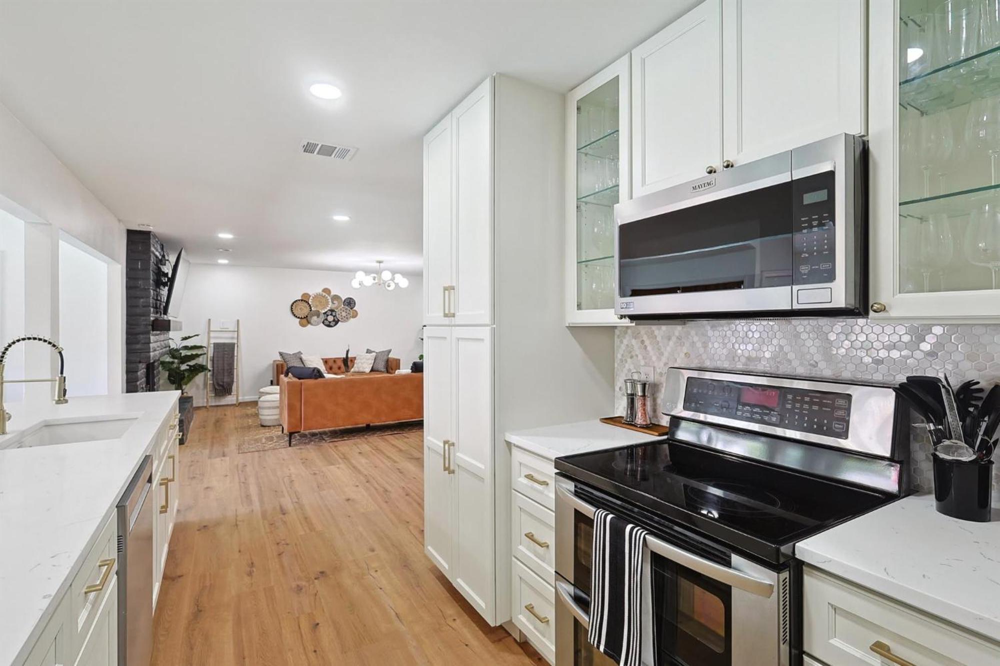 4-bd Serene Hideaway W Pool Foosball And Patio Dallas