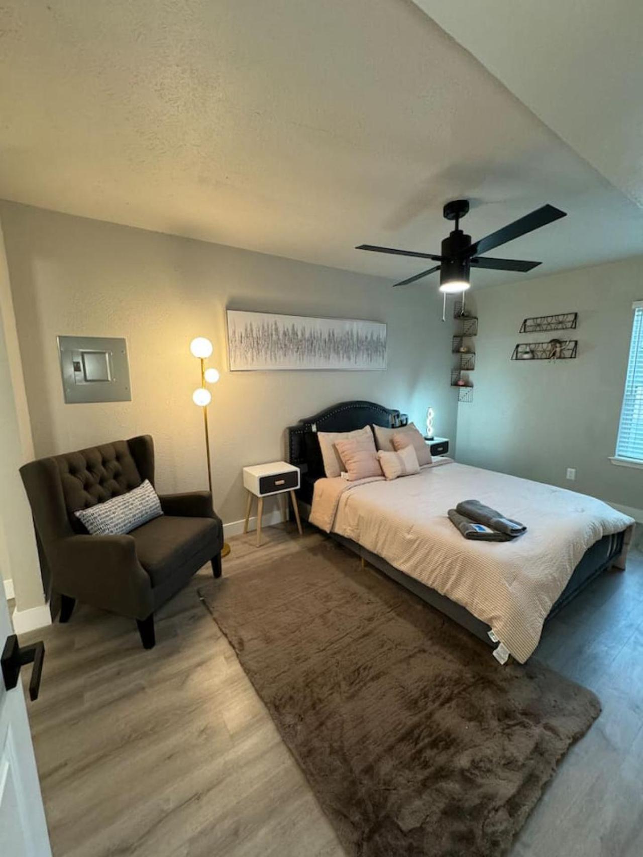 Downtown Luxe Urban Haven 1bd Retreat * Dallas