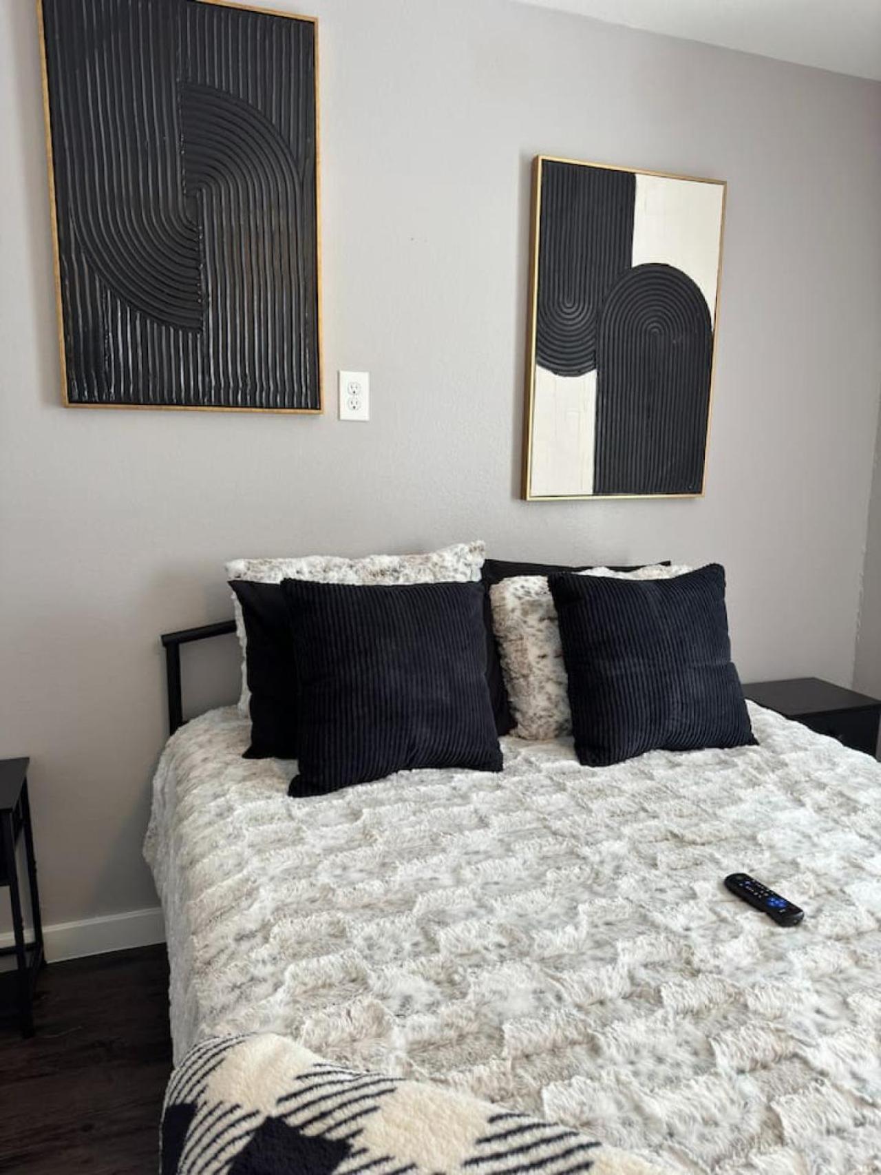 Apartment Downtown - Modern 1bed 1bath Escape Dallas