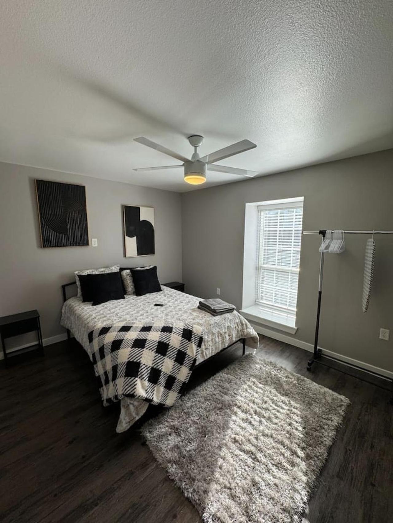 Downtown - Modern 1bed 1bath Escape Apartment Dallas