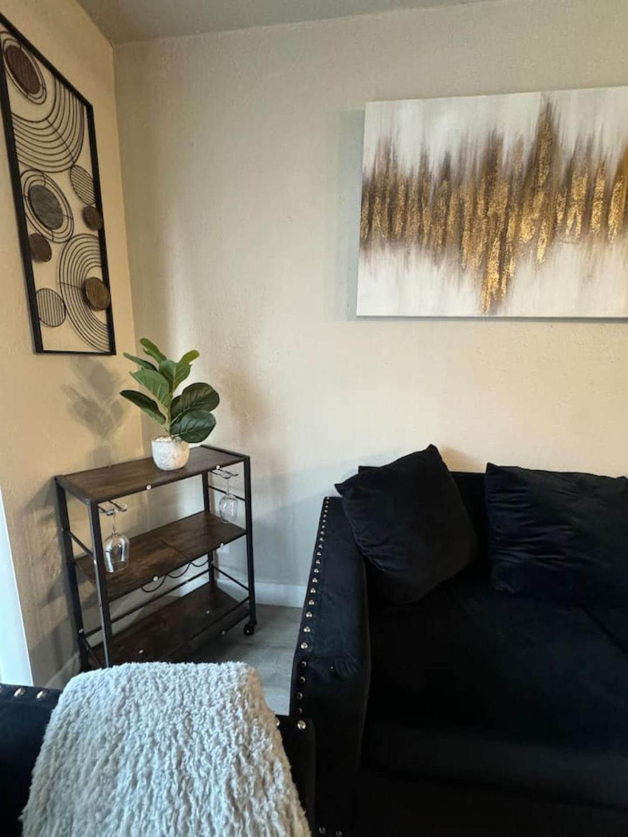Apartment Downtown Luxe Urban Haven 1bd Retreat Dallas