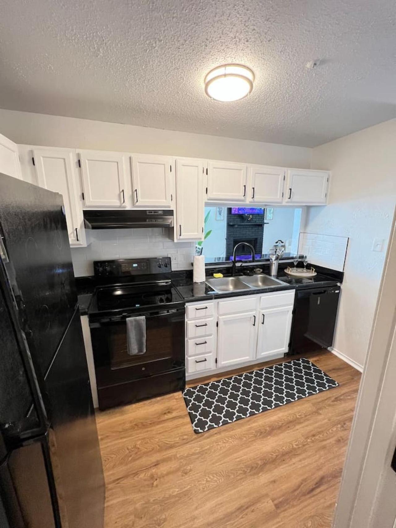Sleek Luxe Gem Downtown 2bd 2ba Dallas
