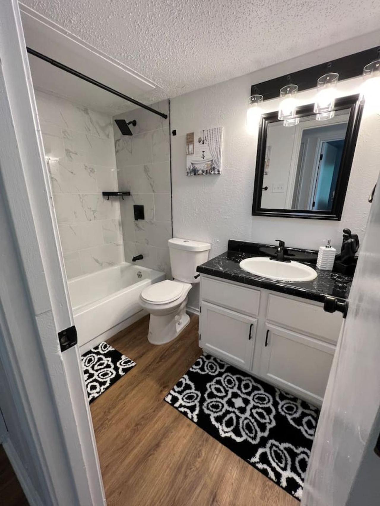 Apartment Sleek Luxe Gem Downtown 2bd 2ba Dallas