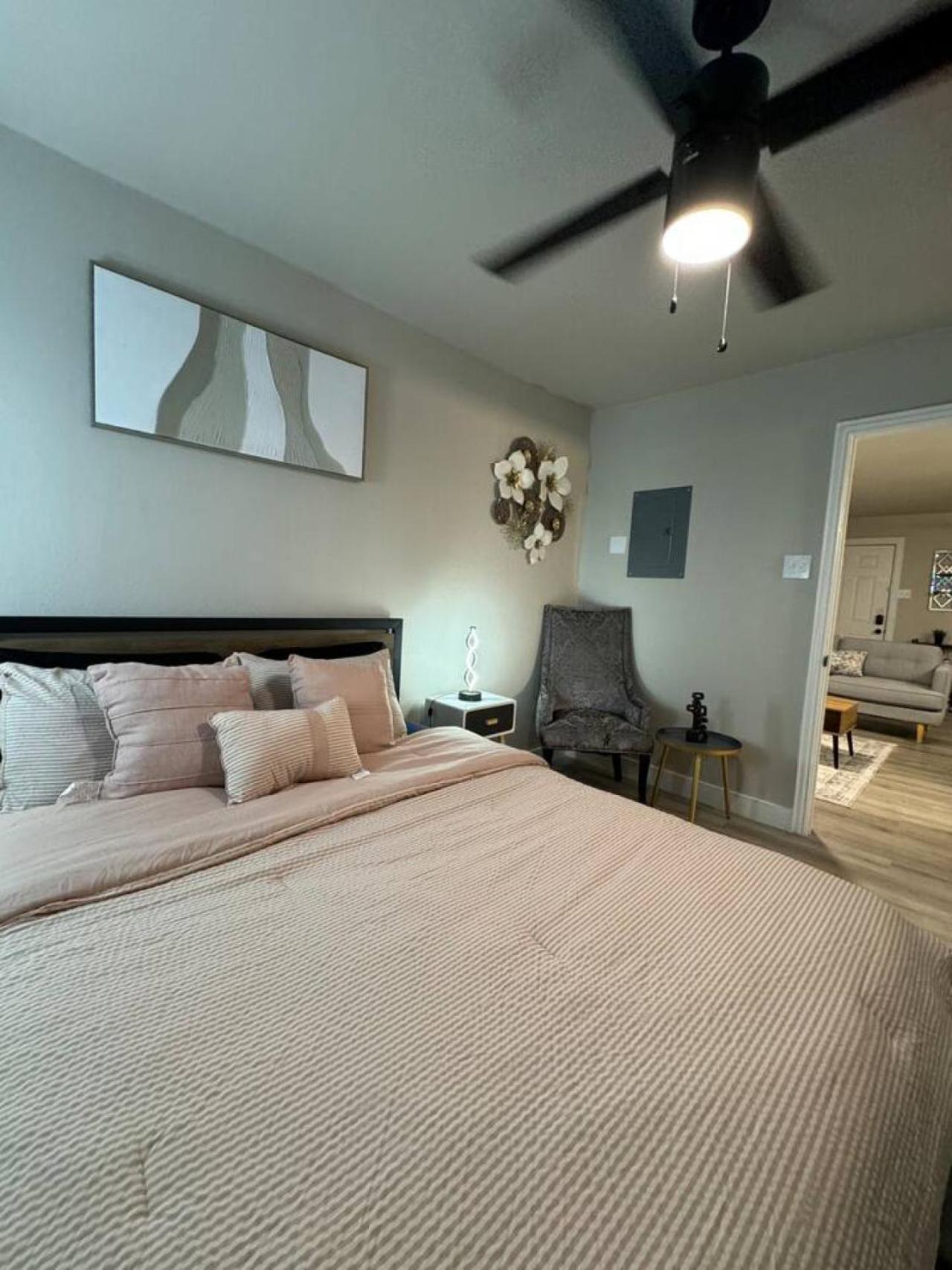 Dt L Cozy Abode 1bd *