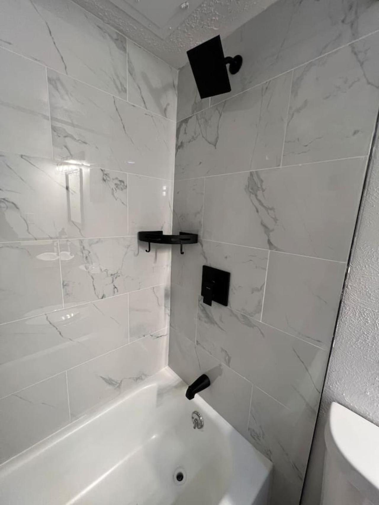 Sleek Luxe Gem Downtown 2bd 2ba * Dallas