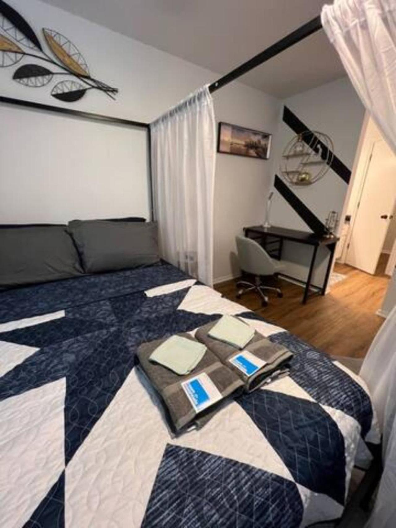 Sleek Luxe Gem Downtown 2bd 2ba Apartment Dallas