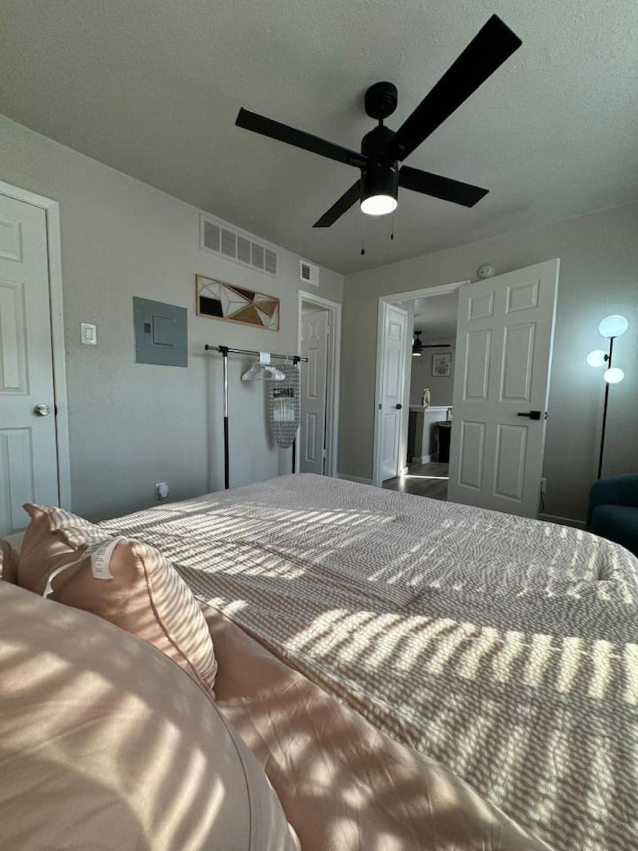 Downtown Lux Abode 1bd Apartment