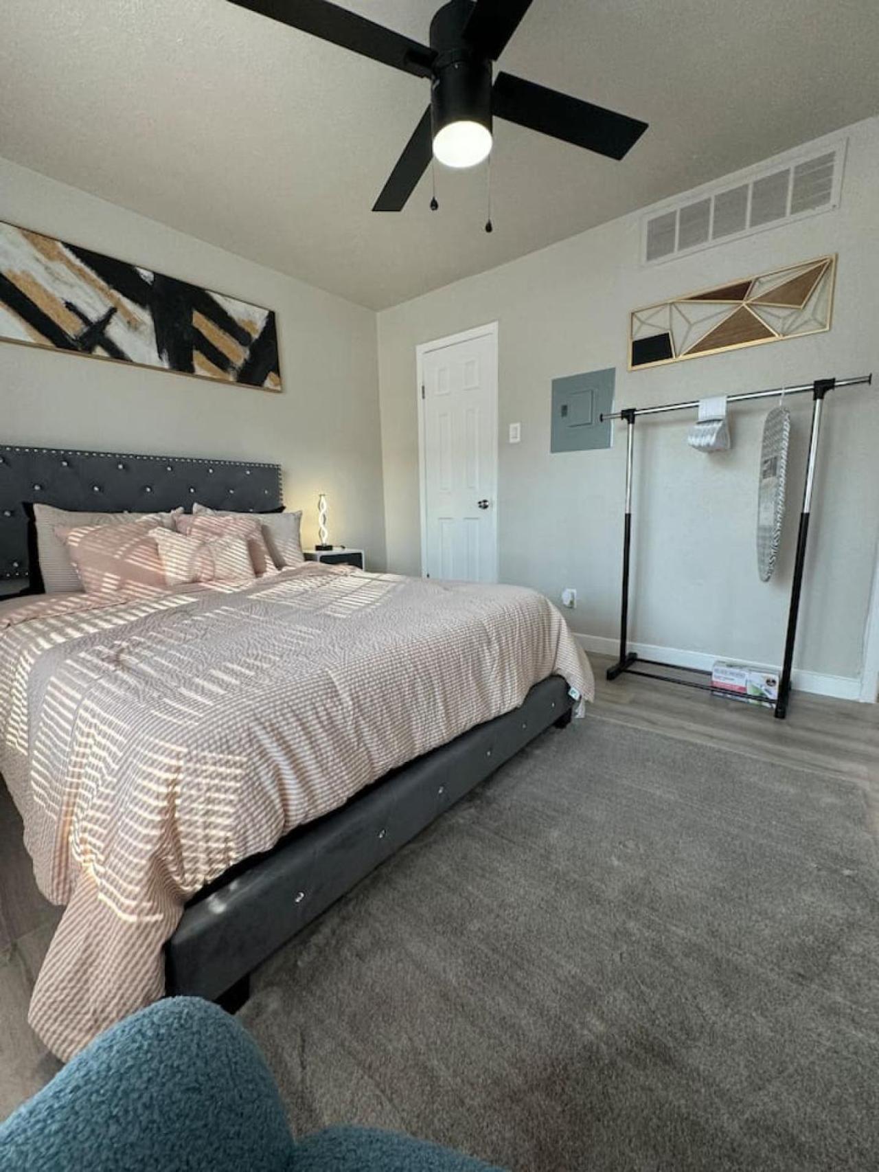 Downtown Lux Abode 1bd Apartment