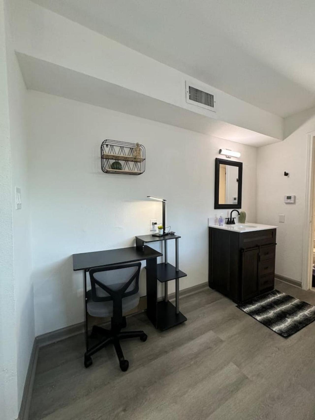 Apartment Dt L 2bd Cozy Abode L 5 Min From Field Dallas