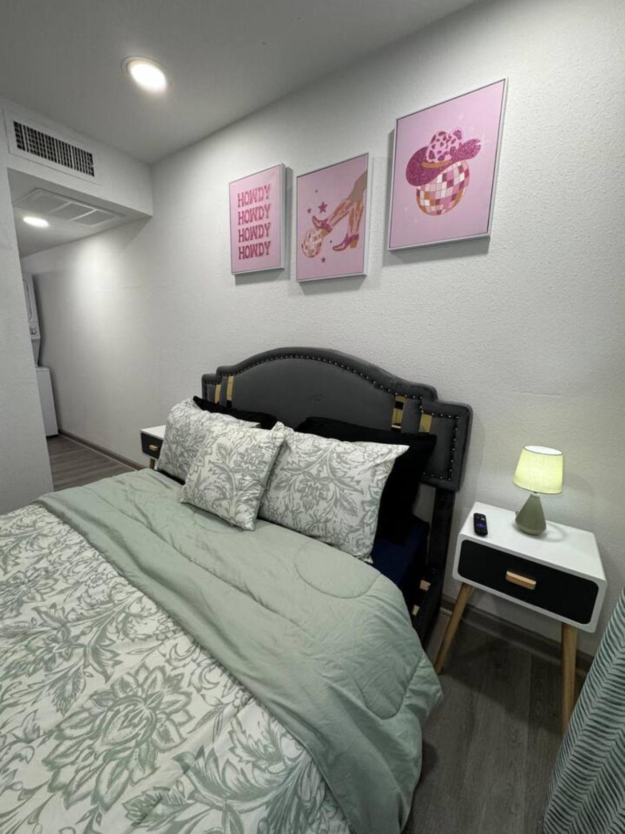 Dt L 2bd Cozy Abode L 5 Min From Field Apartment Dallas