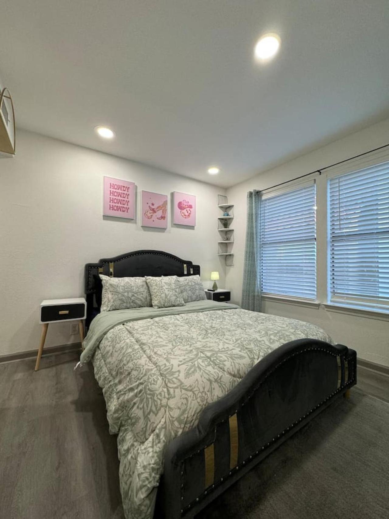 Dt L 2bd Cozy Abode L 5 Min From Field Apartment Dallas
