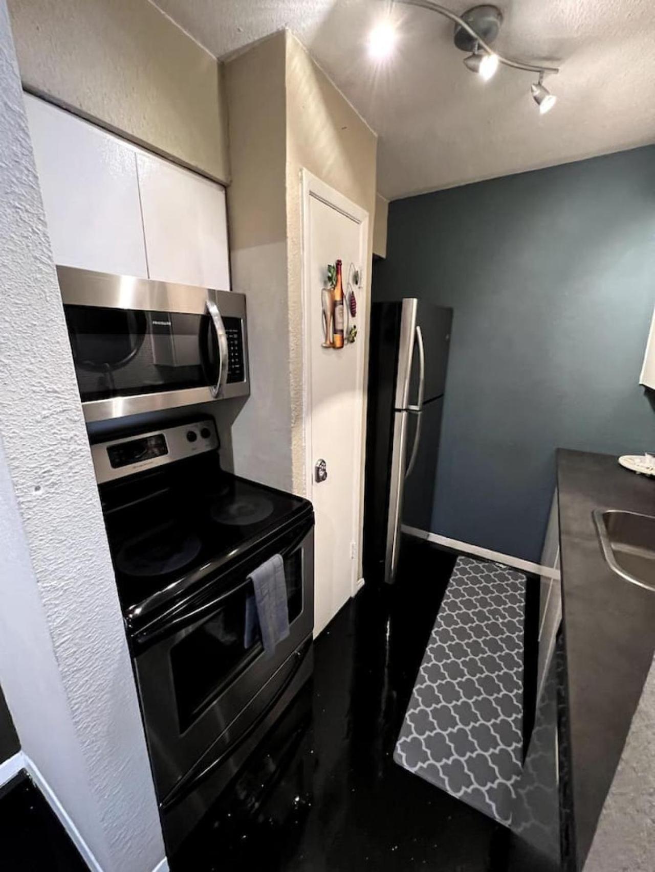 Apartment Downtown Chic Style 1bed Abode